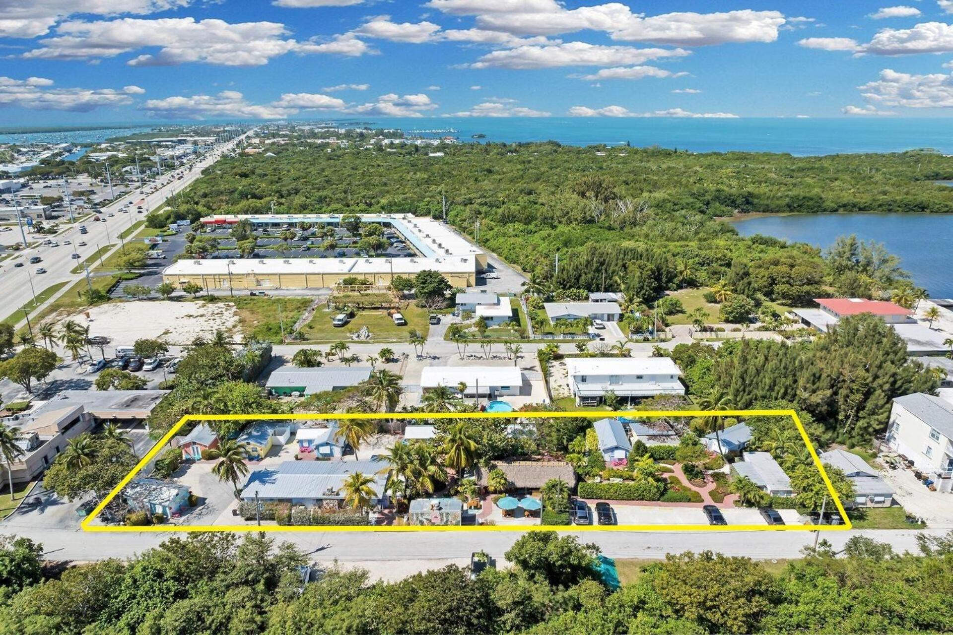 Tropical Cottages Маратон Экстерьер фото